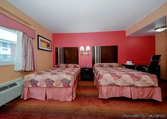**  Rodeway Inn Macarthur Airport Ronkonkoma United States