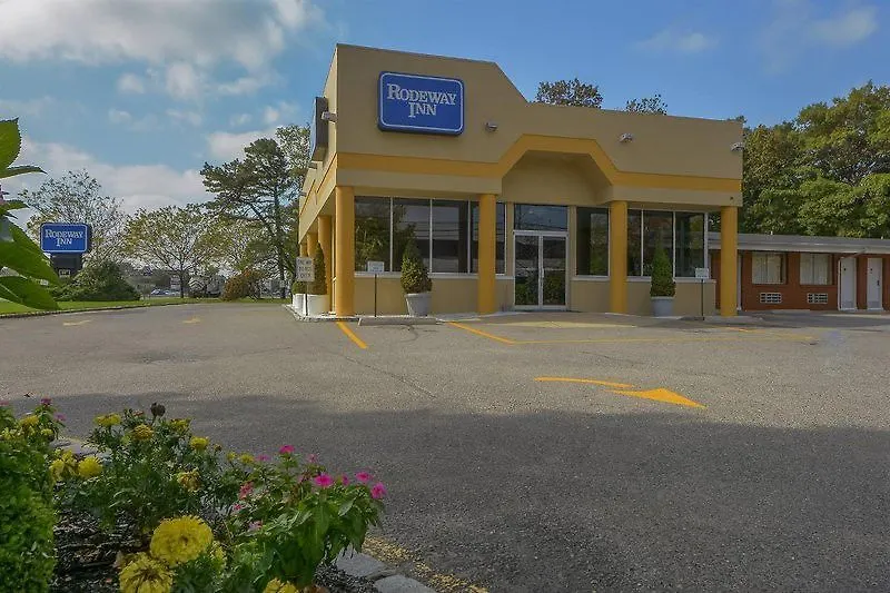 Rodeway Inn Macarthur Airport Ronkonkoma