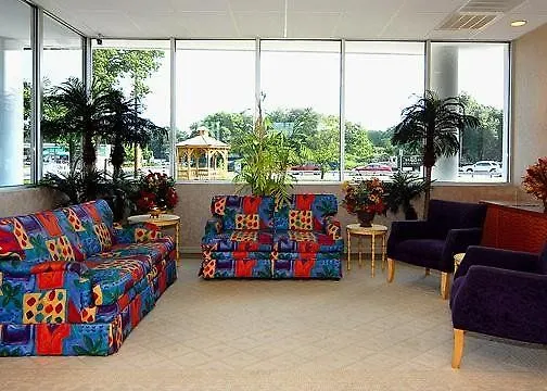 Rodeway Inn Macarthur Airport Ronkonkoma