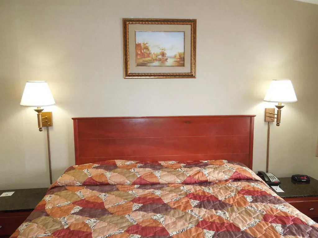 Rodeway Inn Macarthur Airport Ronkonkoma