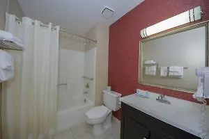 Rodeway Inn Macarthur Airport Ronkonkoma