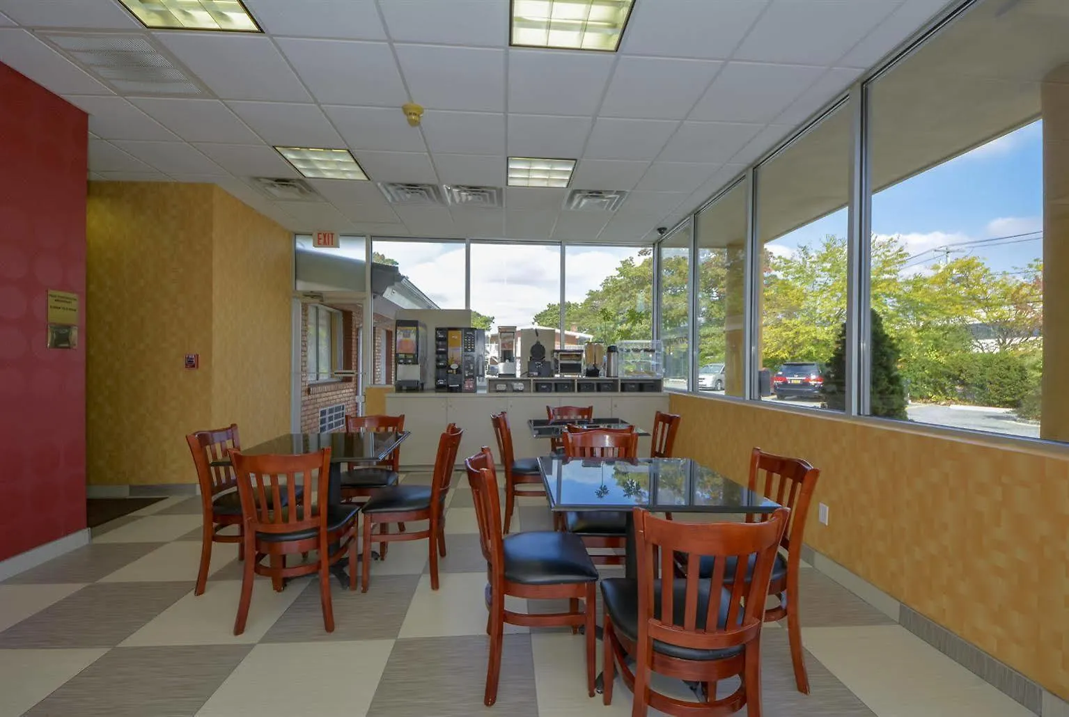Rodeway Inn Macarthur Airport Ronkonkoma