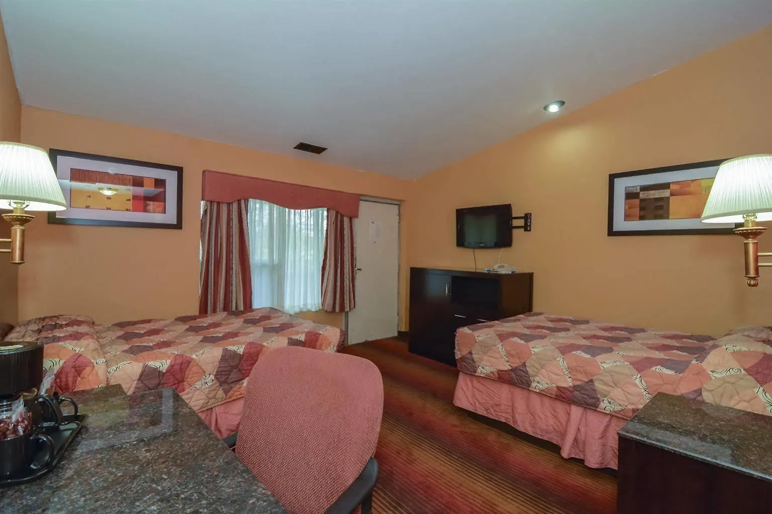 Rodeway Inn Macarthur Airport Ronkonkoma 2*,  United States