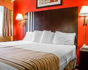 Rodeway Inn Macarthur Airport Ronkonkoma